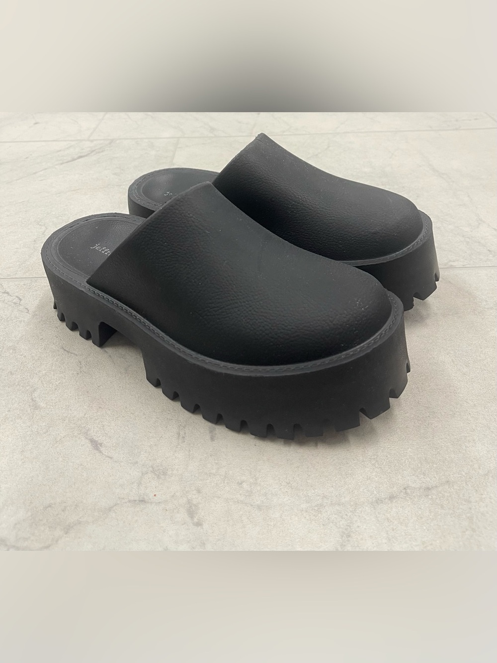 (NC-3) New Jeffrey Campbell Clogge Chunky Platform Mule In Black Size: 8